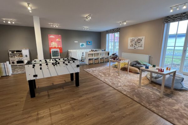 Kinderhaus 01 (Web) Kinderhaus 01 (Web)