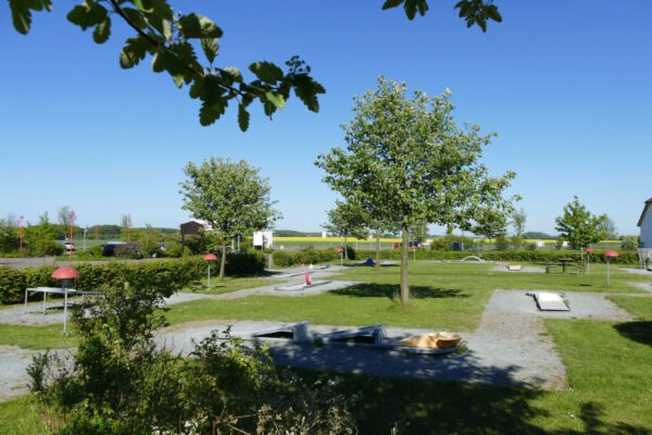 Minigolf 02 (Web) Minigolf 02 (Web)