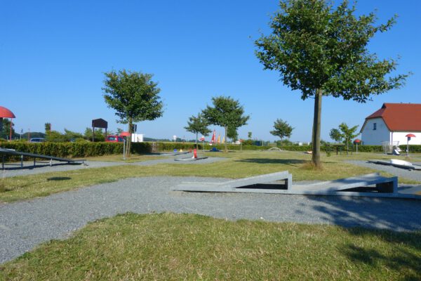 Minigolf 07 (Web) Minigolf 07 (Web)