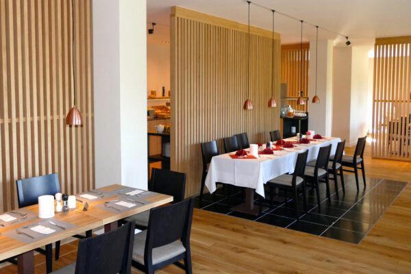 Restaurant 10 (Web) Restaurant 10 (Web)